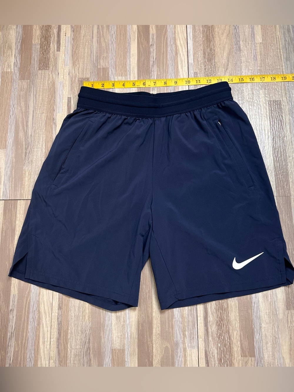 Nike Men’s Dark Navy Blue Athletic Shorts with White Swoosh Size Medium - Picture 6 of 14